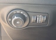 2020 Jeep Compass in Troy, IL 62294-1376 - 18084293 17