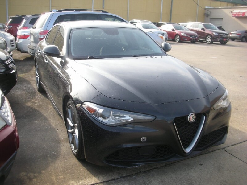 2018 Alfa Romeo Giulia in Nashville, TN 37209 - 18084307