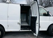 2008 Chevrolet Express 2500 in Harrisonburg, VA 22801 - 18085167 5