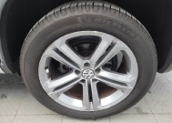 2017 Volkswagen Tiguan in Cincinnati, OH 45255 - 18089208 31