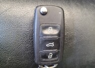 2017 Volkswagen Tiguan in Cincinnati, OH 45255 - 18089208 32