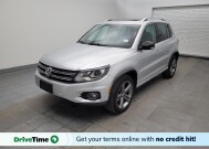 2017 Volkswagen Tiguan in Cincinnati, OH 45255 - 18089208 1