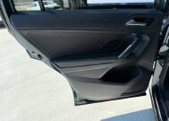 2019 Volkswagen Tiguan in Knoxville, TN 37920 - 18089376 7