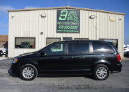 2016 Dodge Grand Caravan in Oak Grove, MO 64075 - 18089987 20