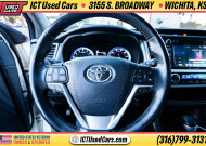 2018 Toyota Highlander in Wichita, KS 67216 - 18094991 19