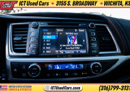 2018 Toyota Highlander in Wichita, KS 67216 - 18094991 14