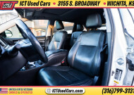 2018 Toyota Highlander in Wichita, KS 67216 - 18094991 18