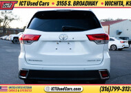 2018 Toyota Highlander in Wichita, KS 67216 - 18094991 4