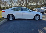 2013 Lexus ES 350 in Virginia Beach, VA 23464 - 18097541 5