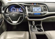 2017 Toyota Highlander in Plano, TX 75074 - 18099190 22