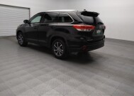 2017 Toyota Highlander in Plano, TX 75074 - 18099190 5