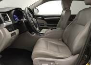 2017 Toyota Highlander in Plano, TX 75074 - 18099190 17