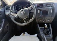 2018 Volkswagen Jetta in Phoenix, AZ 85022 - 18099586 7