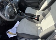 2018 Volkswagen Jetta in Phoenix, AZ 85022 - 18099586 9