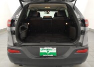 2018 Jeep Cherokee in Tampa, FL 33619 - 18100216 29