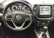2018 Jeep Cherokee in Tampa, FL 33619 - 18100216 22