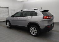 2018 Jeep Cherokee in Tampa, FL 33619 - 18100216 3
