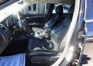 2019 Chrysler 300 in Tampa, FL 33604-6914 - 18101032 36