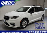 2024 Chrysler Pacifica in Burlington, WI 53105 - 18102086 40