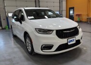 2024 Chrysler Pacifica in Burlington, WI 53105 - 18102086 5