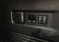 2024 GMC Yukon XL in Burlington, WI 53105 - 18102133 22