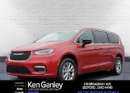 2026 Chrysler Pacifica in Bedford, OH 44146 - 18103852 1