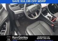 2024 Jeep Grand Cherokee in Bedford, OH 44146 - 18103874 6