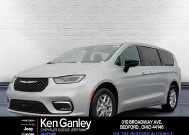 2026 Chrysler Pacifica in Bedford, OH 44146 - 18103965 1