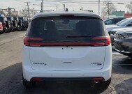 2026 Chrysler Pacifica in Bedford, OH 44146 - 18104042 4