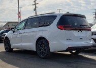 2026 Chrysler Pacifica in Bedford, OH 44146 - 18104042 3