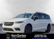 2026 Chrysler Pacifica in Bedford, OH 44146 - 18104042 1