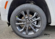 2026 Jeep Grand Cherokee in Bedford, OH 44146 - 18104053 12