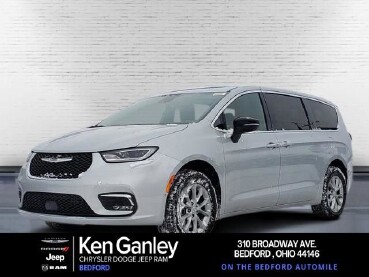 2026 Chrysler Pacifica in Bedford, OH 44146