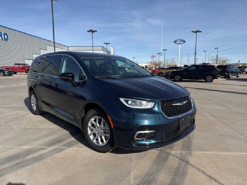 2024 Chrysler Pacifica in Winslow, AZ 86046 - 18104097