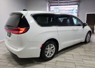 2023 Chrysler Pacifica in Cinnaminson, NJ 08077 - 18105350 5