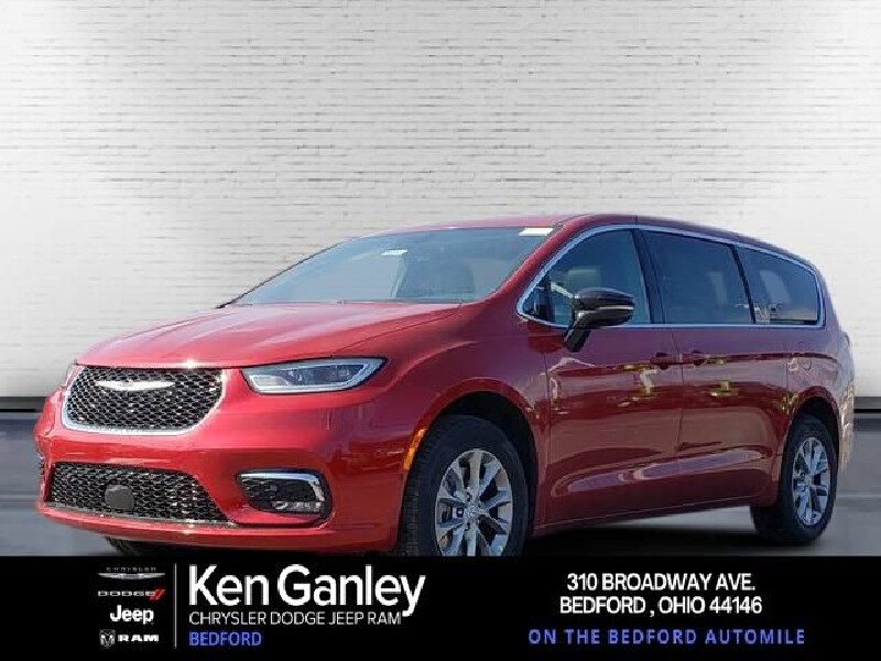 2026 Chrysler Pacifica in Bedford, OH 44146 - 18105402