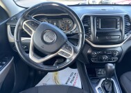 2017 Jeep Cherokee in Phoenix, AZ 85022 - 18105984 7