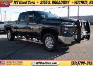 2020 Chevrolet Silverado 2500 in Wichita, KS 67216 - 18107812 5