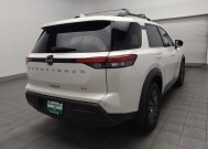2022 Nissan Pathfinder in Knoxville, TN 37923 - 18110445 9