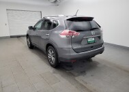 2015 Nissan Rogue in Cincinnati, OH 45255 - 18111009 5
