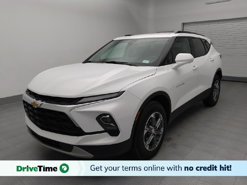 2024 Chevrolet Blazer in Wichita, KS 67207 - 18111202