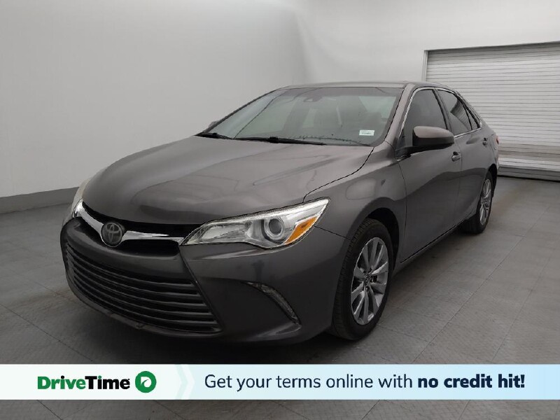 2017 Toyota Camry in Fort Myers, FL 33907 - 18112339