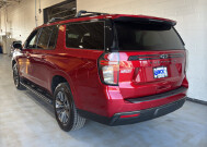 2021 Chevrolet Suburban in Burlington, WI 53105 - 18113678 5