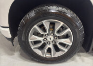 2019 Chevrolet Silverado 1500 in Burlington, WI 53105 - 18113683 9