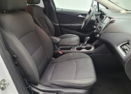 2018 Chevrolet Cruze in Downey, CA 90241 - 18114863 21