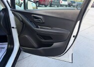 2018 Chevrolet Trax in Knoxville, TN 37920 - 18115386 11