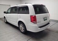 2016 Dodge Grand Caravan in Bakersfield, CA 93309 - 18115401 5