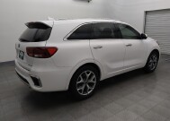 2019 Kia Sorento in Live Oak, TX 78233 - 18115954 10