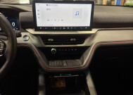 2025 Ford Explorer in Burlington, WI 53105 - 18116874 29