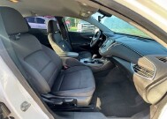 2018 Chevrolet Malibu in Flowery Branch, GA 30542 - 18116922 12